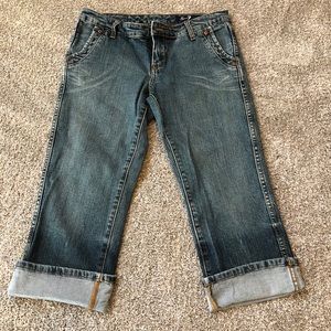 Seven7 denim capris